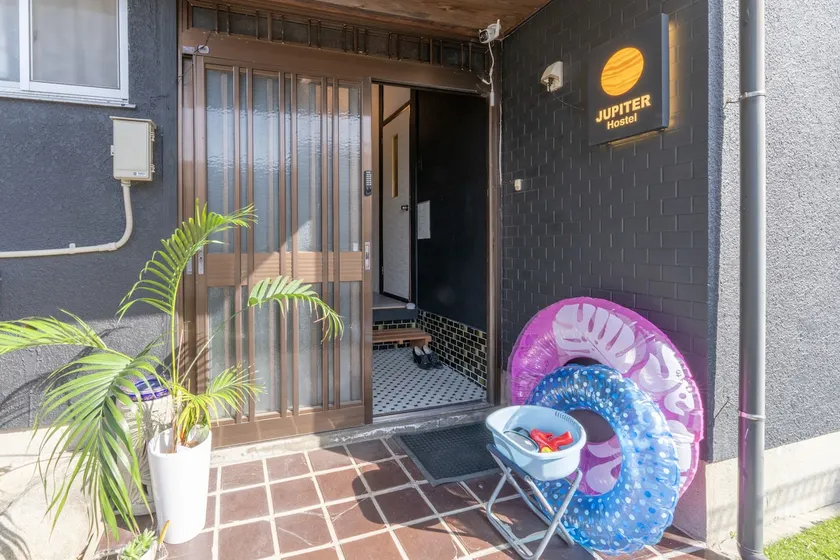 1 min to Beach｜Up to 9 Guests｜Private｜ hot springs - Image 1