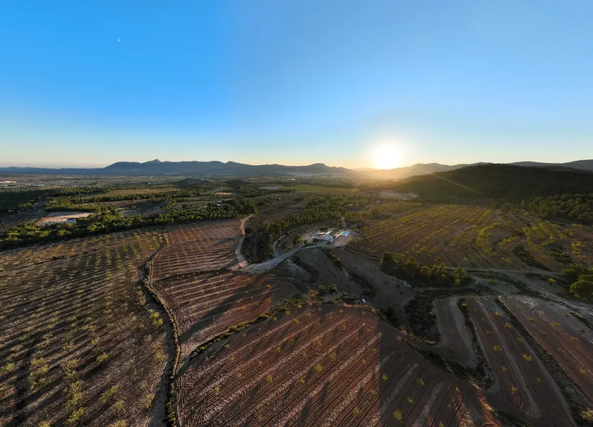 Private Estate · Pool & Mountains · 50Ha · New - Image 1