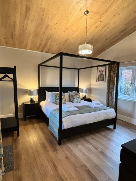 Breckland Lodge 2 with Hot Tub - Image 1
