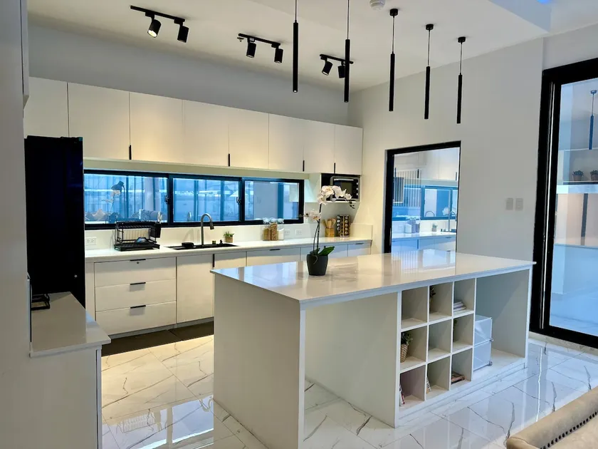 Party Penthouse | 30 day guests or more | Cubao - Image 1