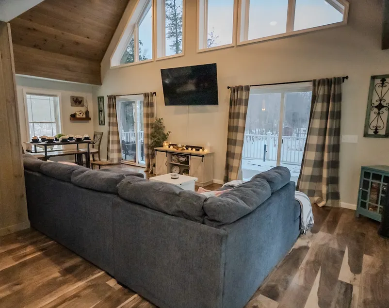 Bayside Chalet in Fair Haven NY - Image 1