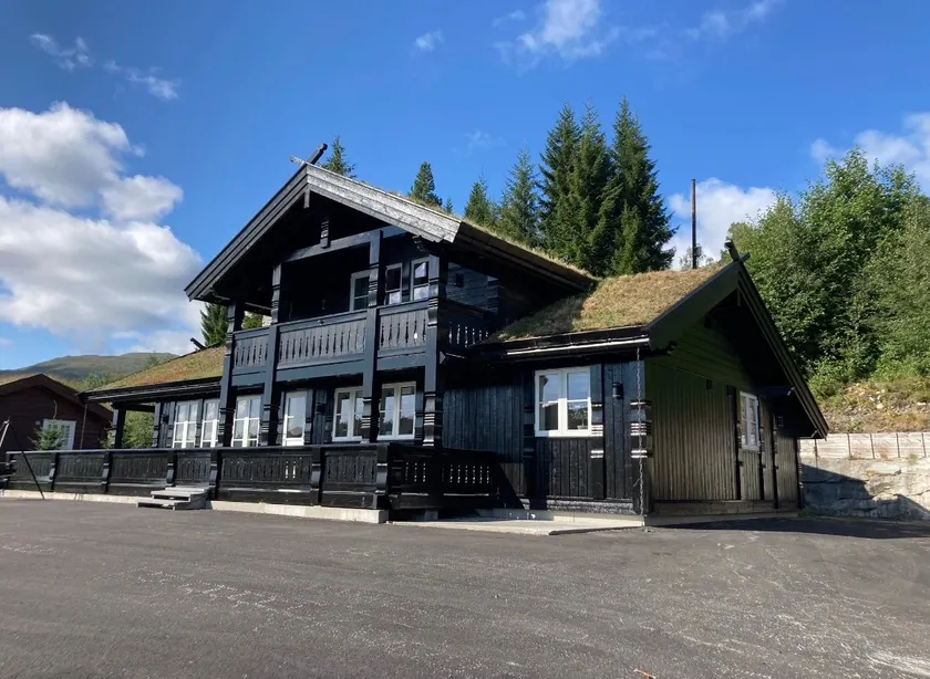 Stryn Mountain Lodge - Image 1