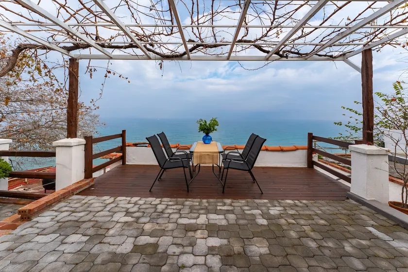 Cabo Dimo house with sea view - Image 1