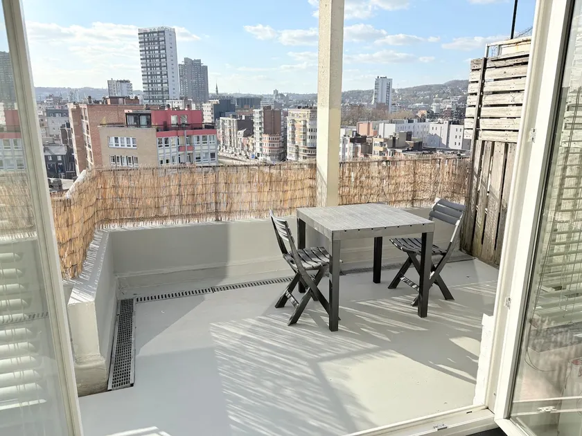 Stunning views, penthouse with 2 terraces / private garage - Image 1