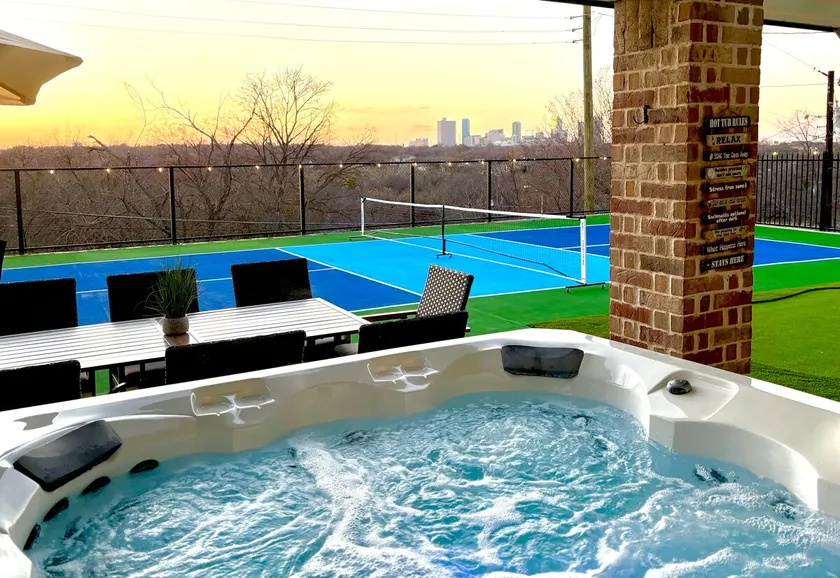 Pickleball HotTub MiniGolf with Downtown Fort Worth Views! - Image 1