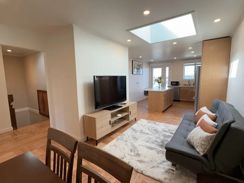 2BD/1BA Unit with View in Excelsior - Image 1