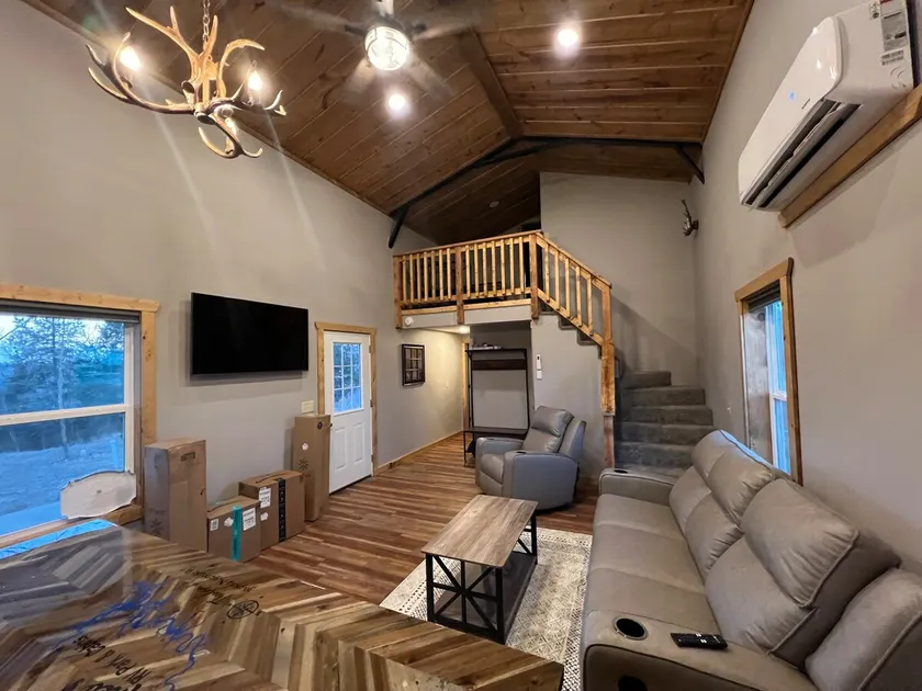 Theo’s Lake Cabin - Image 1