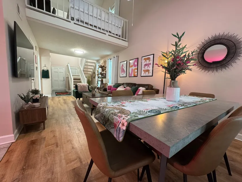 Tiger Townhome | 2 King Beds + Private Garage - Image 1
