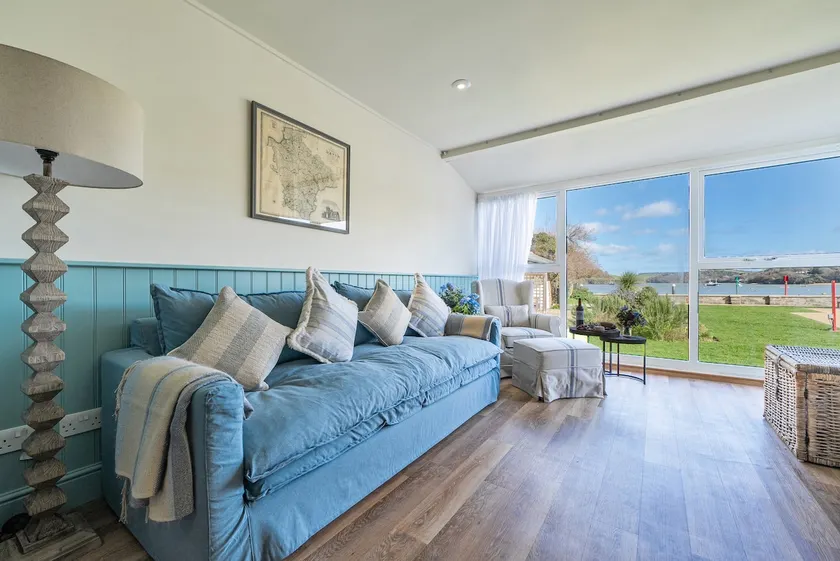 Flat 1 The Salcombe - Image 1