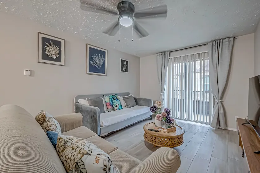Entire Condo 4 beds 6 guests next to park Bellaire - Image 1