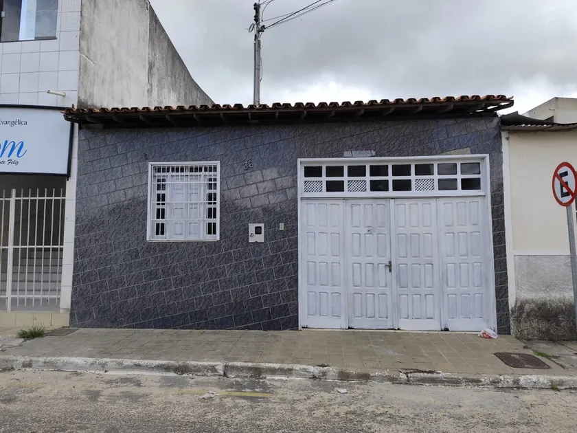 Ground floor house in the center - Image 1