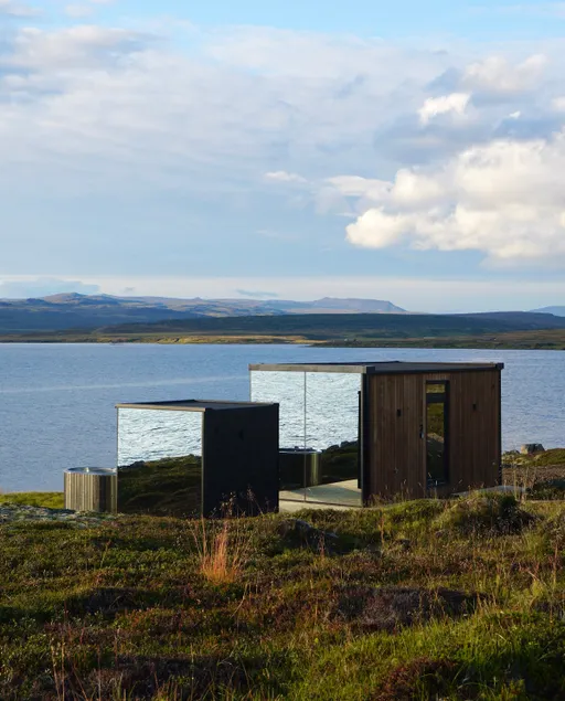 the Mirror Suite 1 - Arctic thyme - Image 1