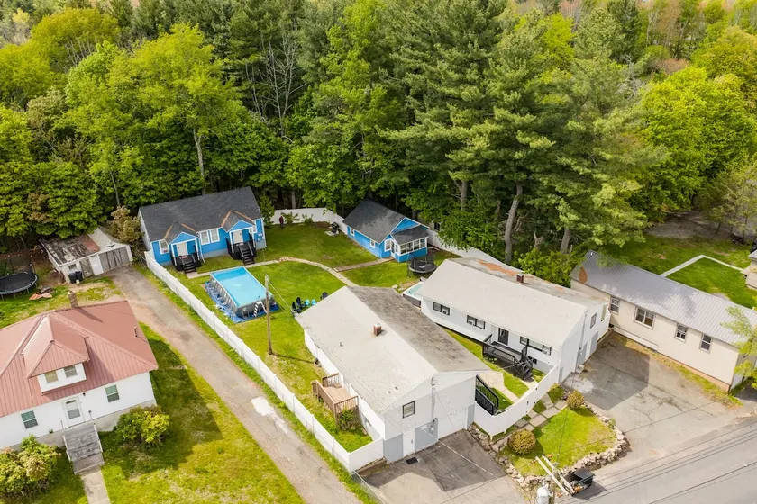 The Highland: 2-5 Cabins, Sleeps 36+, Pool, Hotub - Image 1