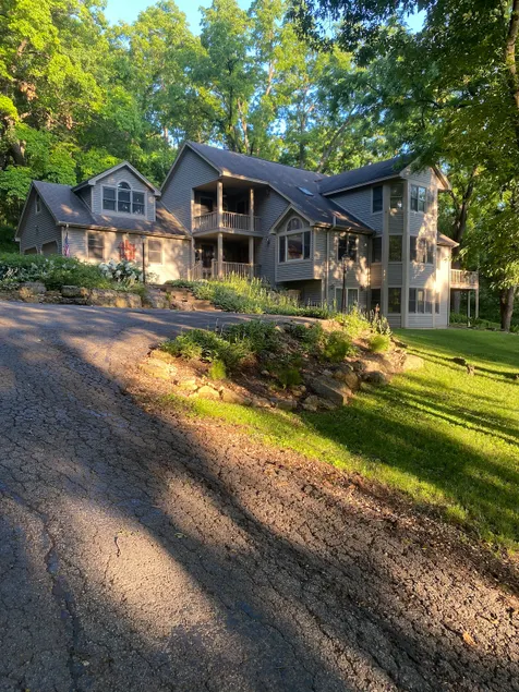 Liberty Living - A grand, comfy woodland retreat! - Image 1