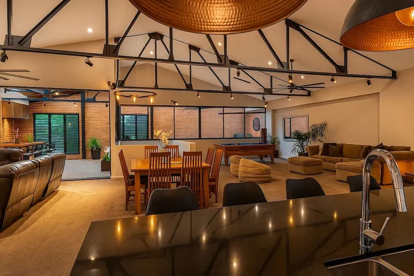 Newcastle CBD Penthouse - Image 1