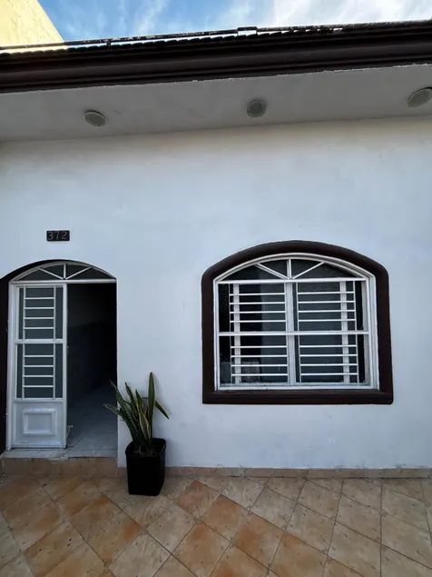 Comfortable spacious central house - Image 1
