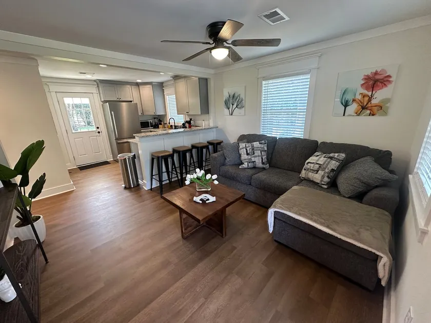 2 King Beds • Country Road - Image 1
