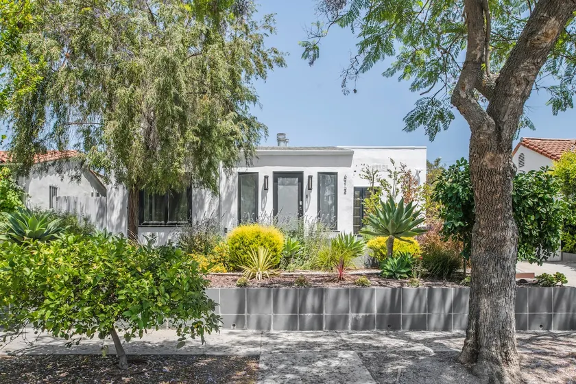 Melrose Modern 3BD2Bath 2300SF house - safe quiet - Image 1