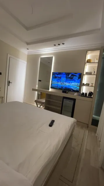 Hotel Studio in Yarmouk with Comfortable Furniture 302 - Image 1