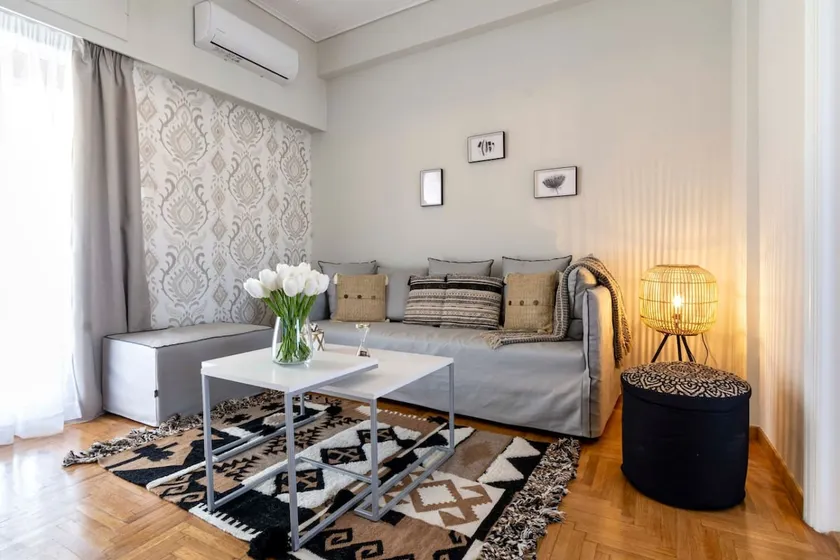 Kosmos Serenity 1BR Central Athens - Image 1