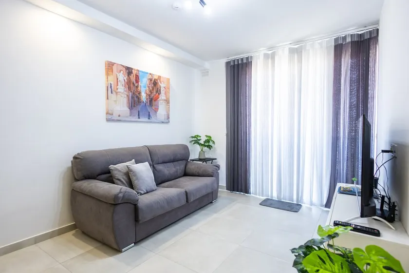 Brand New 2 Bedroom Apartment + Balcony - Image 1