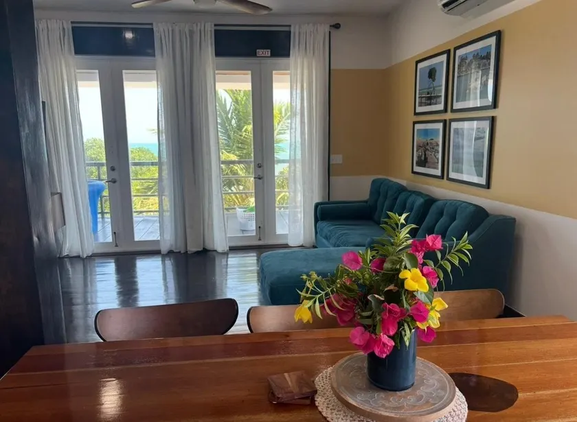 360 Suites, Seaside Luxury, 4 Bedrooms, 3 Bath - Image 1