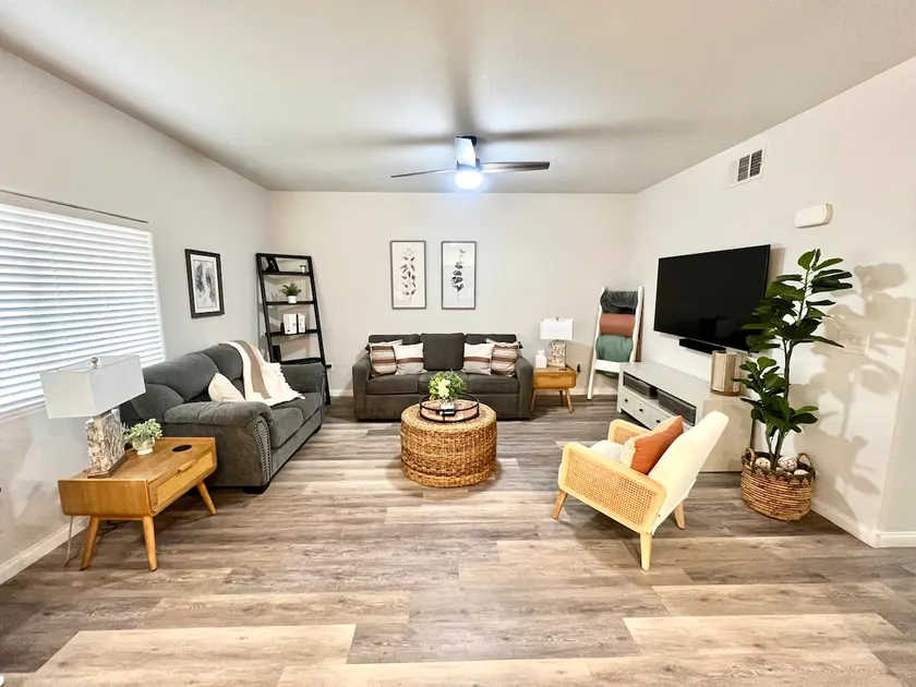 Supreme updated Hawkridge Condo - Image 1