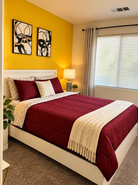 California Three Bedroom Desert Escape - Image 1