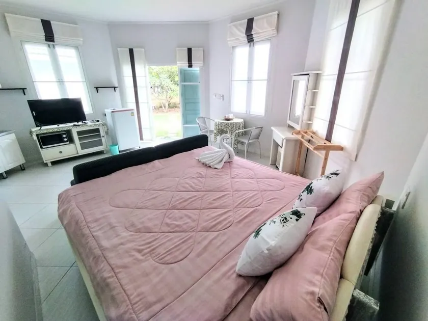 large bedroom in bungalow style - Image 1