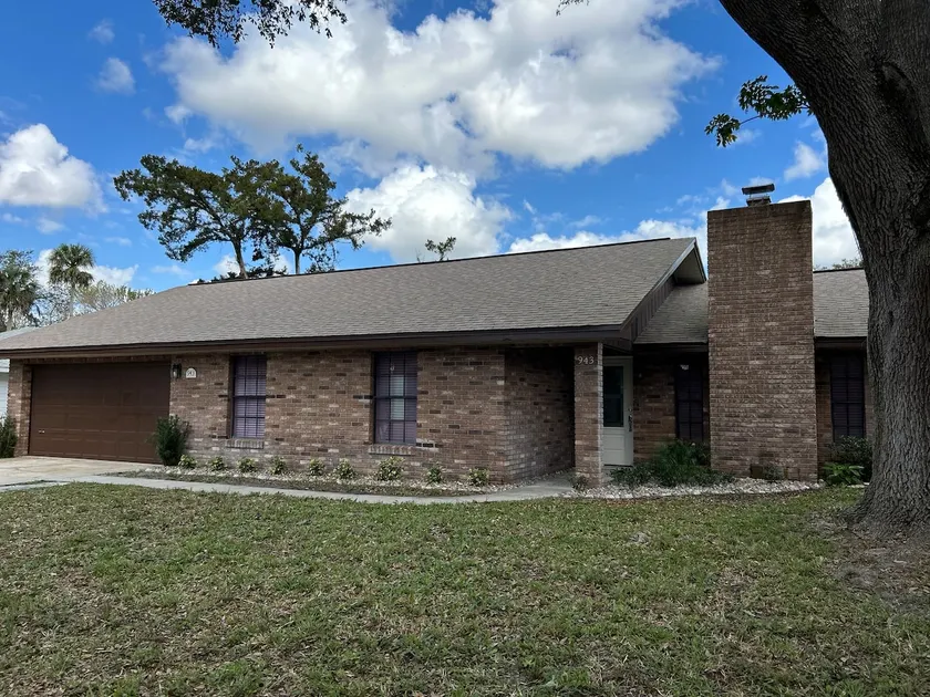 Newly remodeled! Near beach & Nascar - Image 1