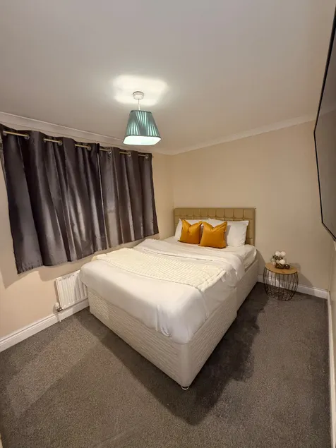 Cozy Two Bedroom in Welling - Image 1