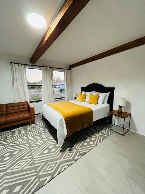 Stylish studio – 3 min Dawntown - Image 1
