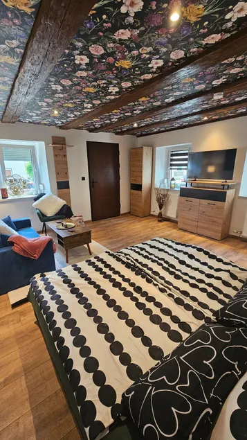 Cozy studio in the heart of the city - Image 1