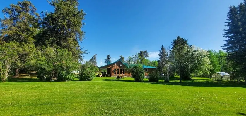 The Vintage Cabin - Image 1