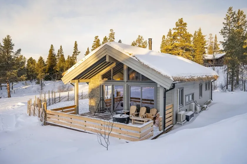 The cabin on Lemonsjøen - Image 1