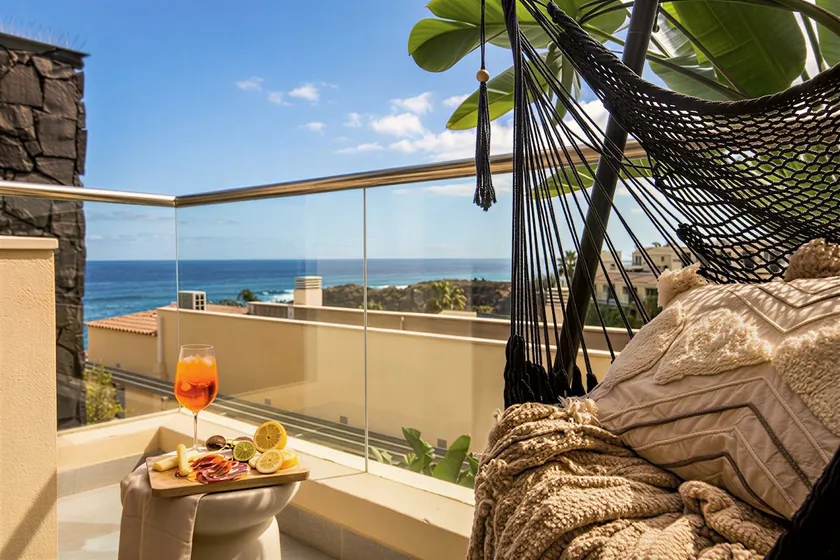 SEA VIEW I POOL I PRIVATE GARAGE I WI-FI I WINE l COFFEE - Image 1