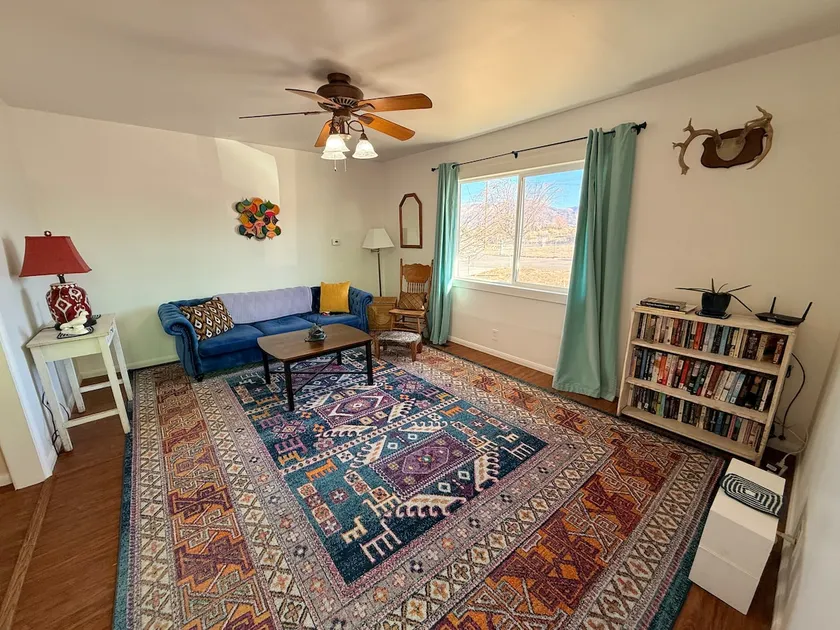 Cottage-core tranquility - Image 1
