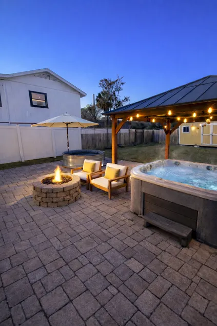 3 BR near Downtown| Hotub, Pool, Gazebo | Sleeps 7 - Image 1