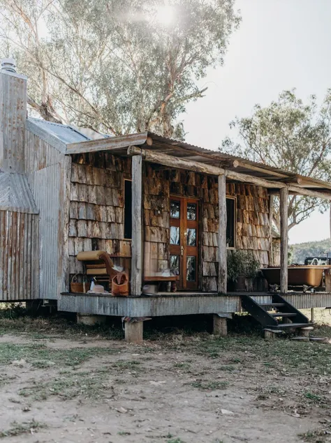 The Squatter, a romantic getaway - Image 1