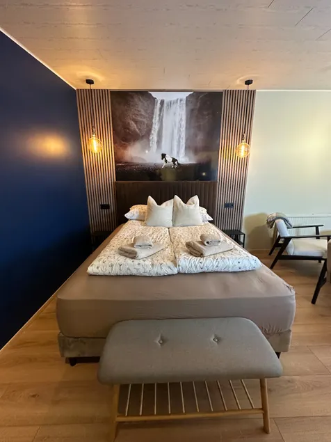 Master Bedroom 2 - Image 1