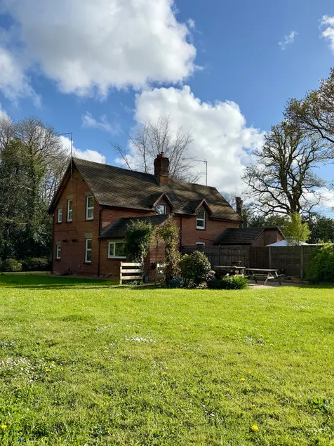 Chestnut Cottage - Image 1