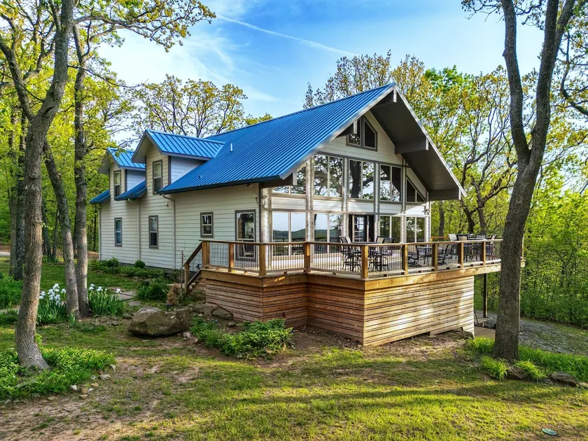 160 acres, two stocked lakes, firepits, trails - Image 1
