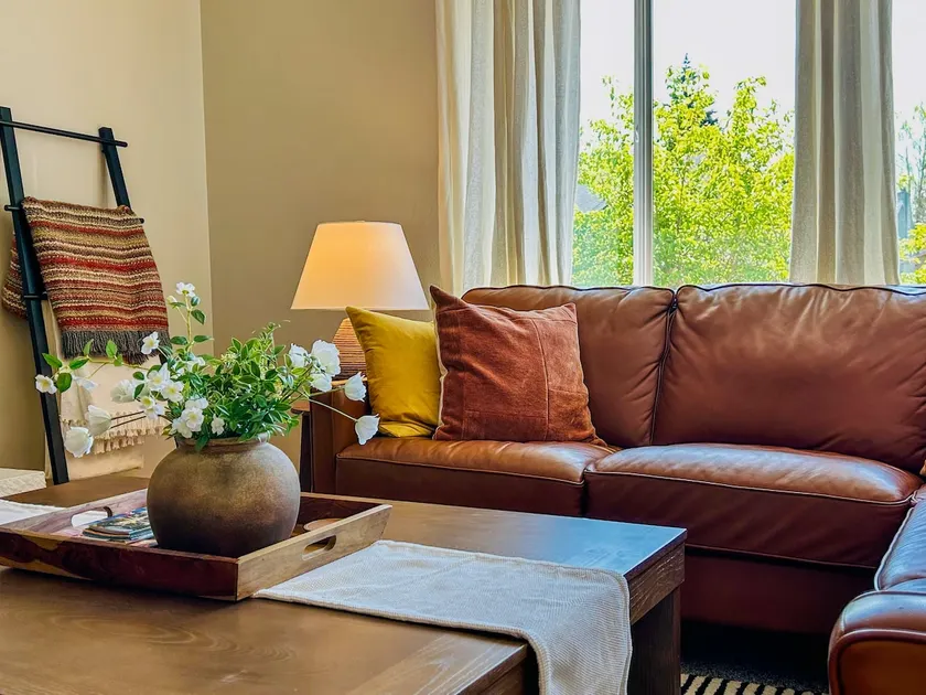Beautiful & Spacious Retreat |A/C| Family Friendly - Image 1