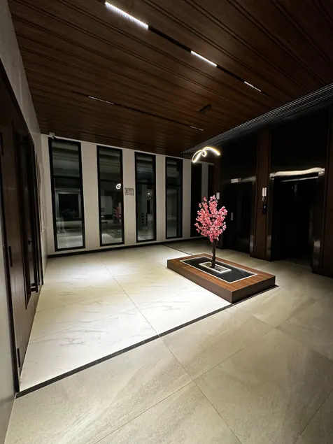 2BR Central Jeddah Home | Near Airport •Self-Entry - Image 1