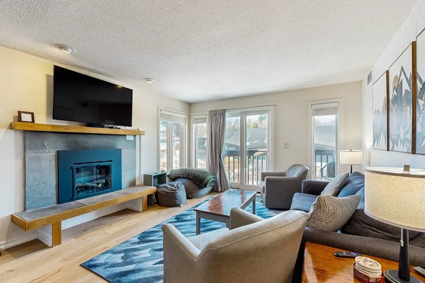 1BR Ski-in/out mountainside condo, views, wifi - Image 1