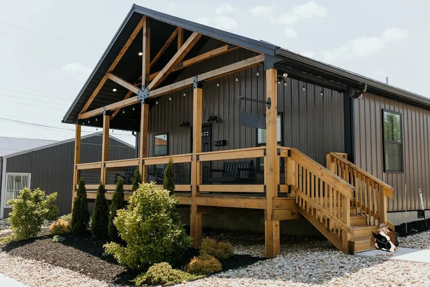 Modern Retreat | Walk to Dining + Pickleball - Image 1
