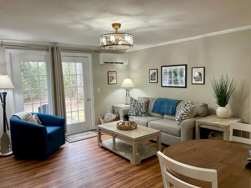 Cozy Causeway Escape -Quiet Condo in SWH- Acadia - Image 1