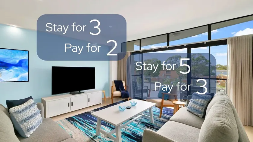 Waves - Luxury 3 Bedroom Apartment walk to everything - Image 1