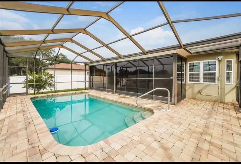 Weeki Wachee Getaway – Private Pool, WiFi & More! - Image 1