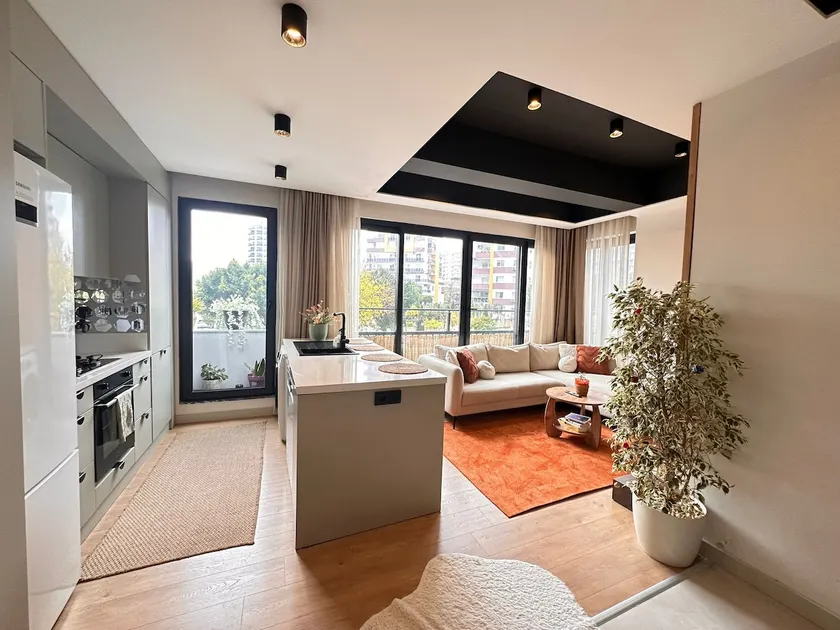House on Üniversite Street, 9 minutes from the marina. - Image 1